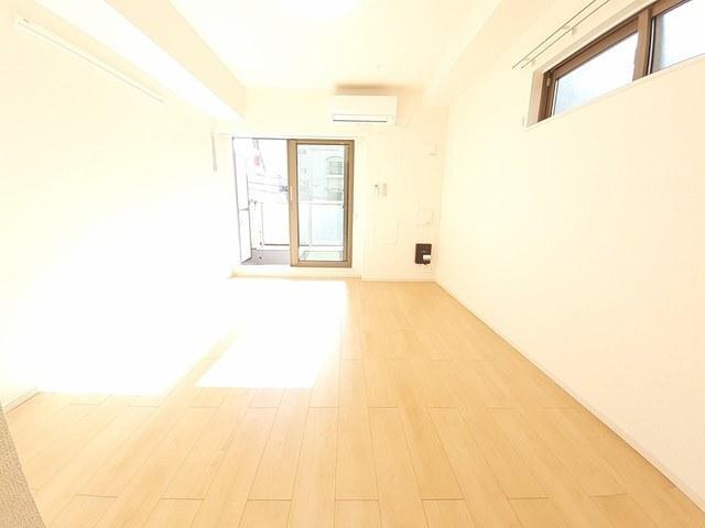ＧＲＡＮＤＩＯ　春岡（303） リビング