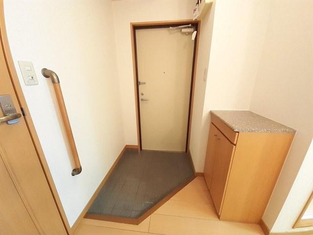 フィオーレＭＪ（303） 玄関