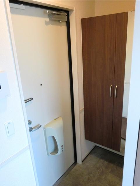 Ｄ−ｒｏｏｍ尾頭橋Ａ（301） 玄関