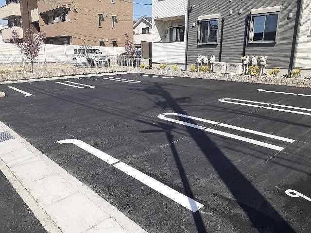 アンジュ（302） 駐車場
