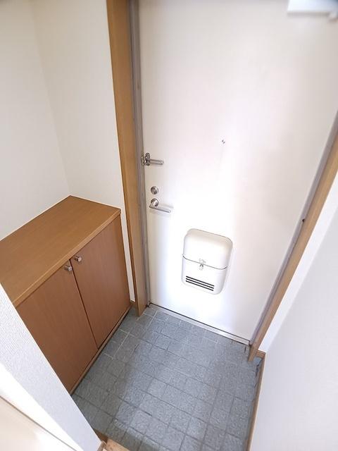 プラティークあらこ（303） 玄関
