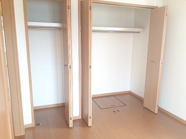 ラフレシール（103） 収納
