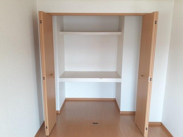 フォレスタ　ヴェルデ（307） 収納