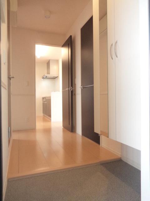 Ｃａｓａ　ｔｅｒｒｅ　Ｂ棟（301） 玄関