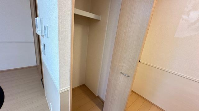 ロワメゾン松陽（101） 収納