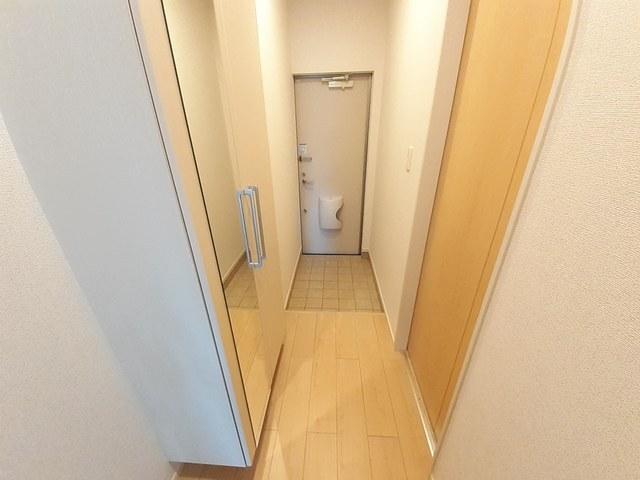 ルミエール中坪（102） 玄関