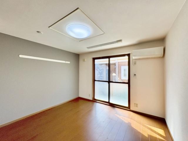 ハーモニー（102） 室内