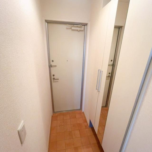 タクティス（302） 玄関