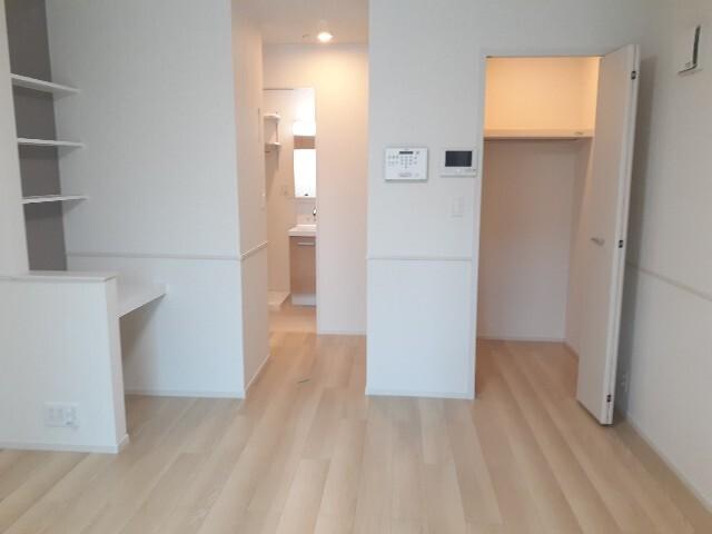 ｉｚｕｍｉ１（イズミ１）（102） 室内