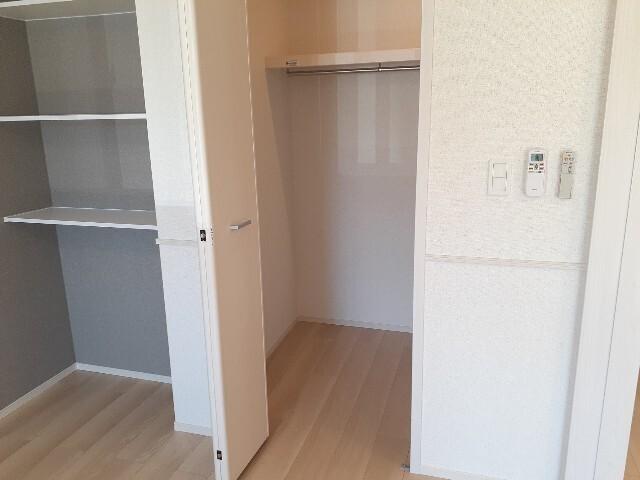ルミエール中野新町（103） 収納