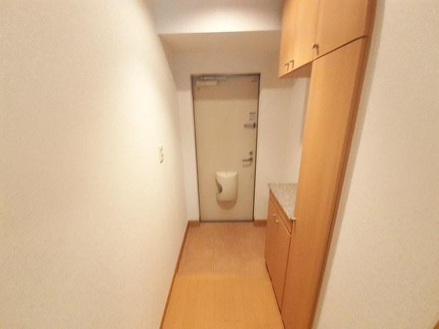 フォレスタ　ヴェルデ（105） 玄関