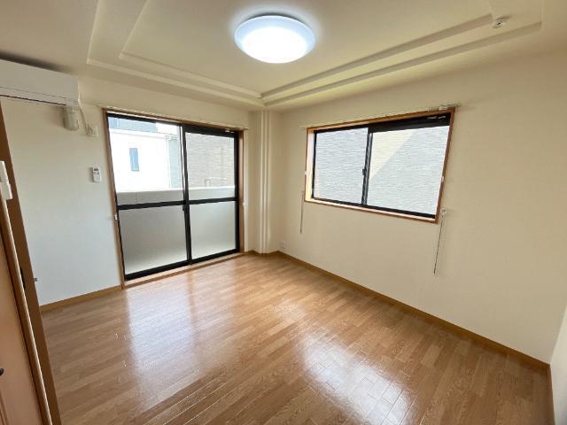 ライラック 部屋画像