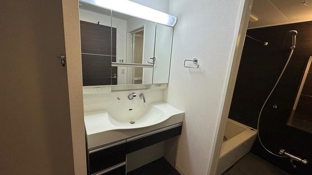 Ａｎｇｅａｉｌｅ（ｱﾝｼﾞｭｴｰﾙ）（602） 部屋画像