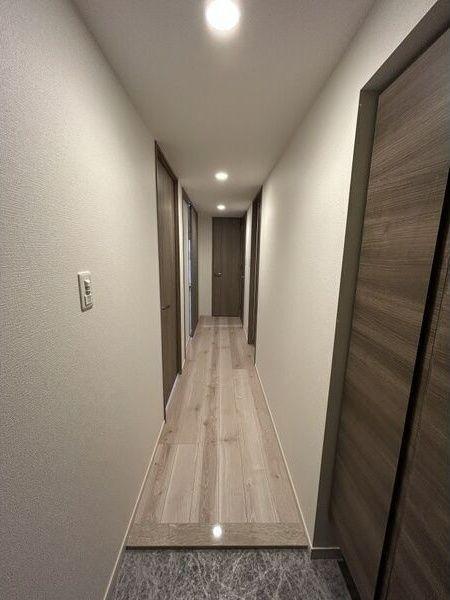 S-RESIDENCE亀島駅前blaze（1004） 玄関