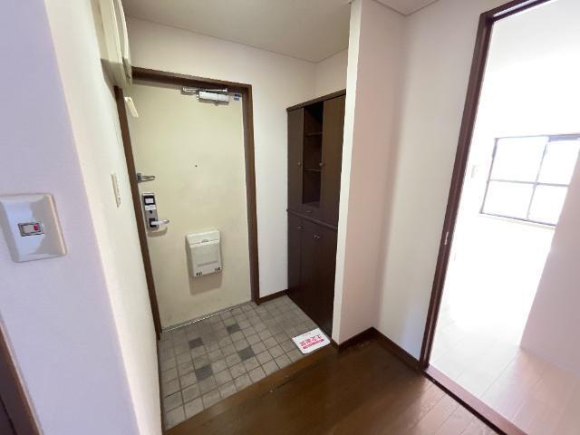 マロンステージＢ棟 玄関
