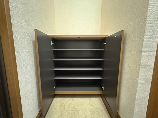 ハーモニー（102） 玄関