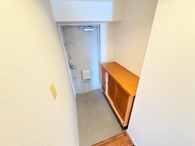 サンメゾン八熊（705） 玄関