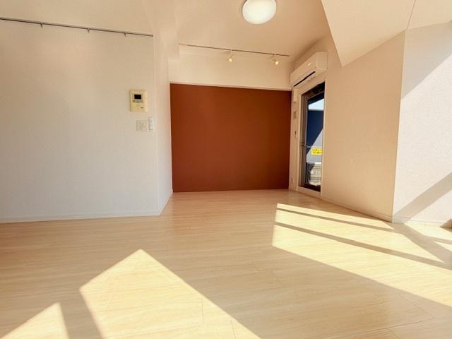 リエス東別院（705） 室内