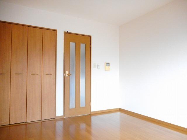 アムール英（はなぶさ）（205） 室内
