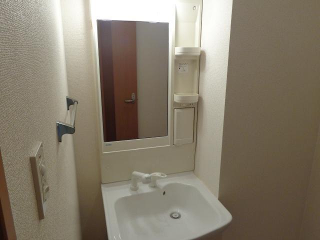 セントラル アパートメント 部屋画像