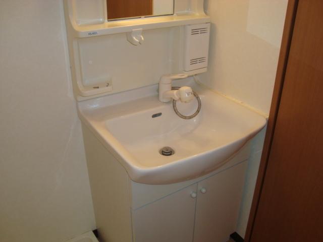 スクエア緑 部屋画像