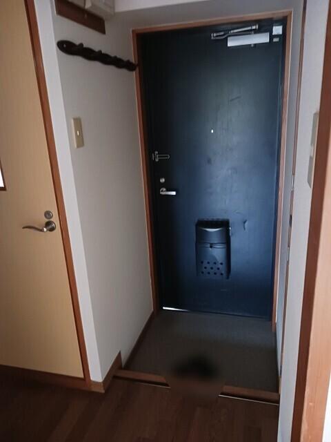 ドミール本城（107） 玄関