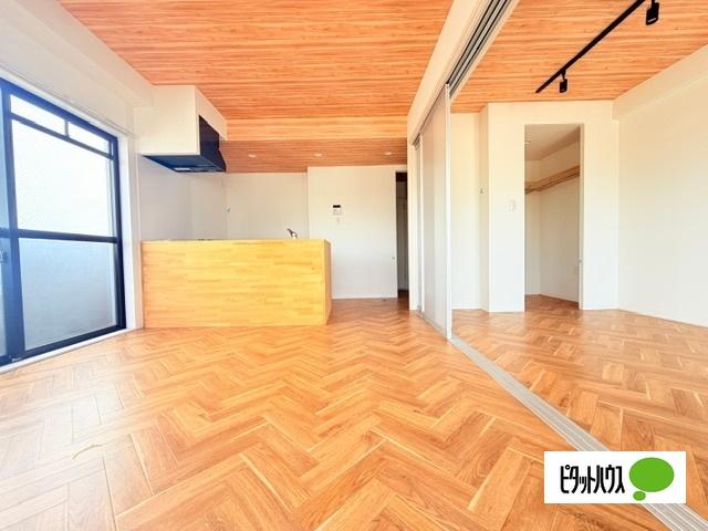 Mt.crown名駅南（7C） リビング