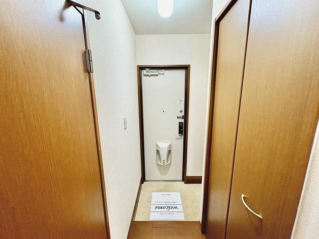 ハーモニー（102） 玄関
