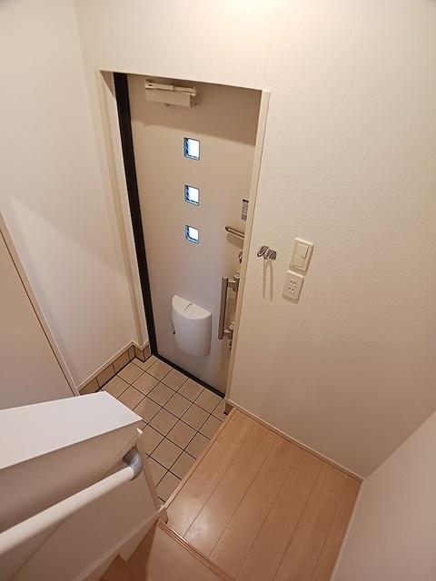 ハーモニー（202） 玄関