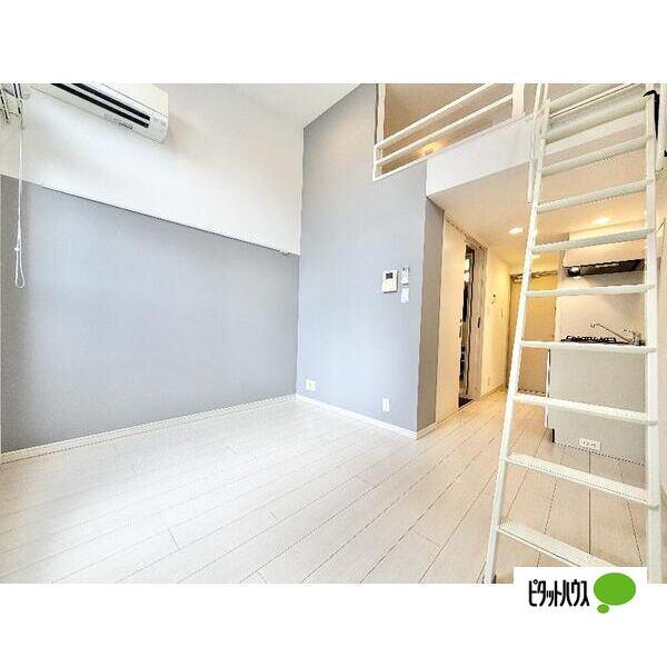 Housing　Complex　T2（201） リビング