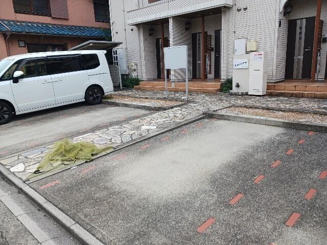 Ｌｅｍｏｎｅ（レモーネ（201） 駐車場