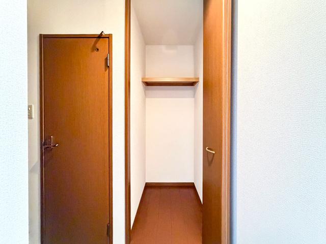 リラッサンテⅡ（101） 収納