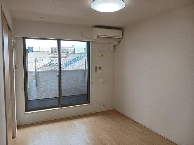 ＹＫ　ＰＬＡＣＥ（203） リビング