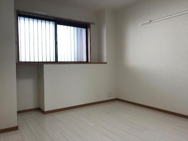アーバン　グラス 部屋画像