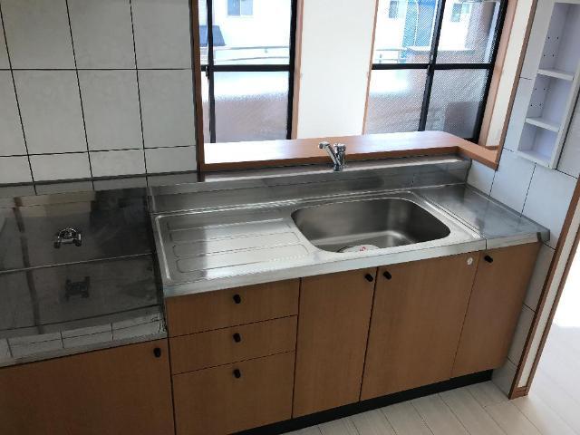 アーバン　グラス キッチン