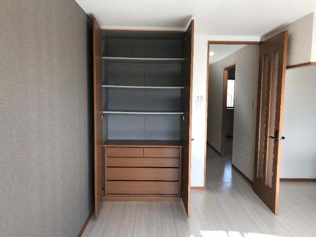 アーバン　グラス 部屋画像