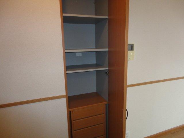 ブリーズ戸田ウエスト 収納