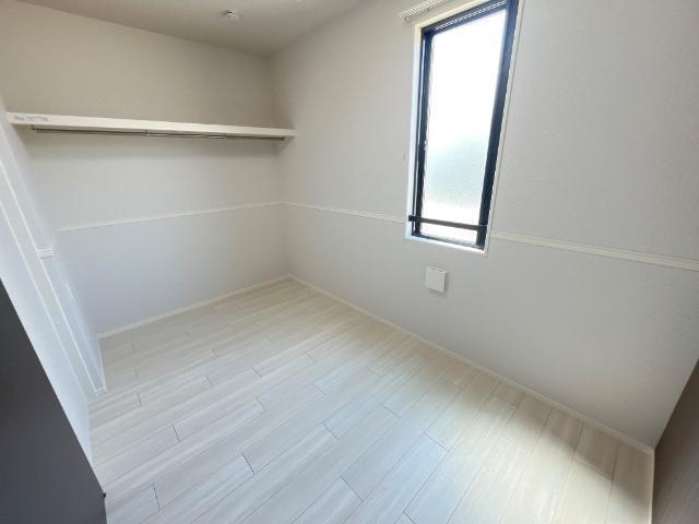 レオン 部屋画像