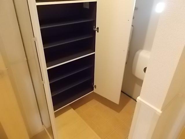 ボニート　Ⅰ（102） 玄関