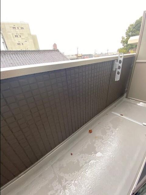 D-room黄金（305） バルコニー