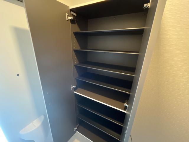 レオン 部屋画像