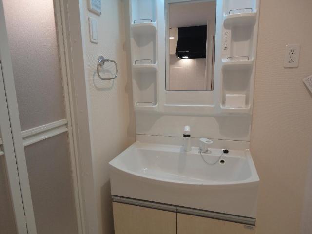 コンフォール道徳 部屋画像