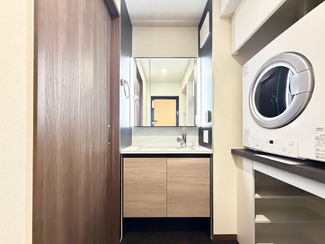 Urbana（301） 部屋画像