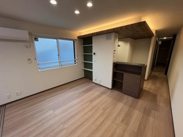 Urbana（302） 部屋画像
