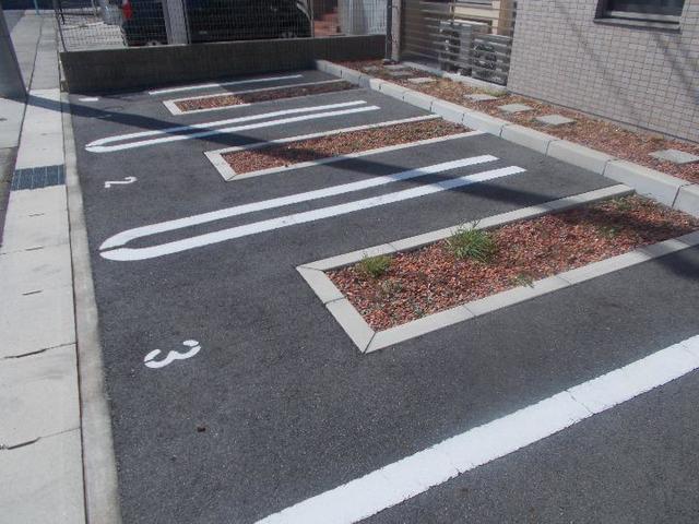 さつき荘（203） 駐車場
