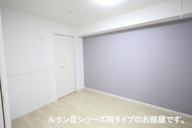 リバーサイド西山（305） 室内