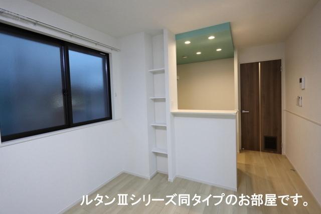 リバーサイド西山（105） 収納