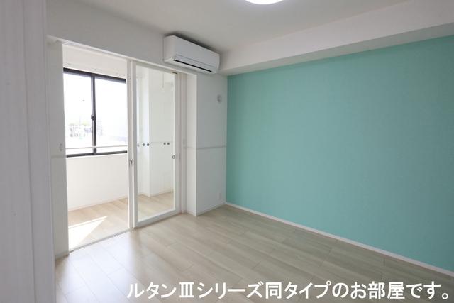 リバーサイド西山（101） 室内