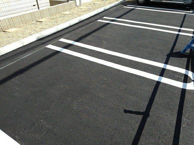Ｌｕｇａｒ柳原（ルガール）（201） 駐車場