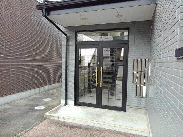 シャローゼ２（202） エントランス